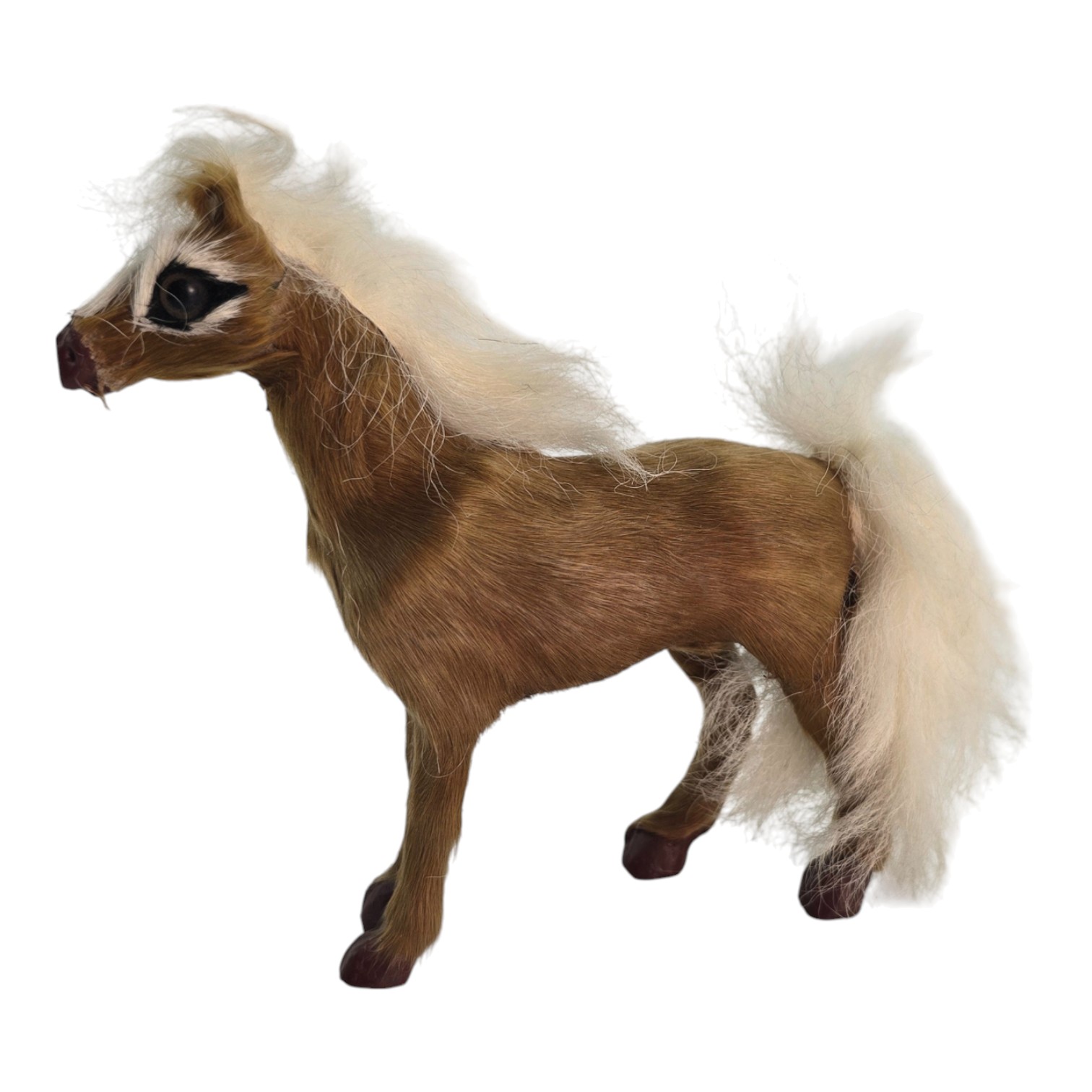 Лошадь из натурального меха (12,5х11х3 см) Лошадь из натурального меха (12,5х11х3 см)