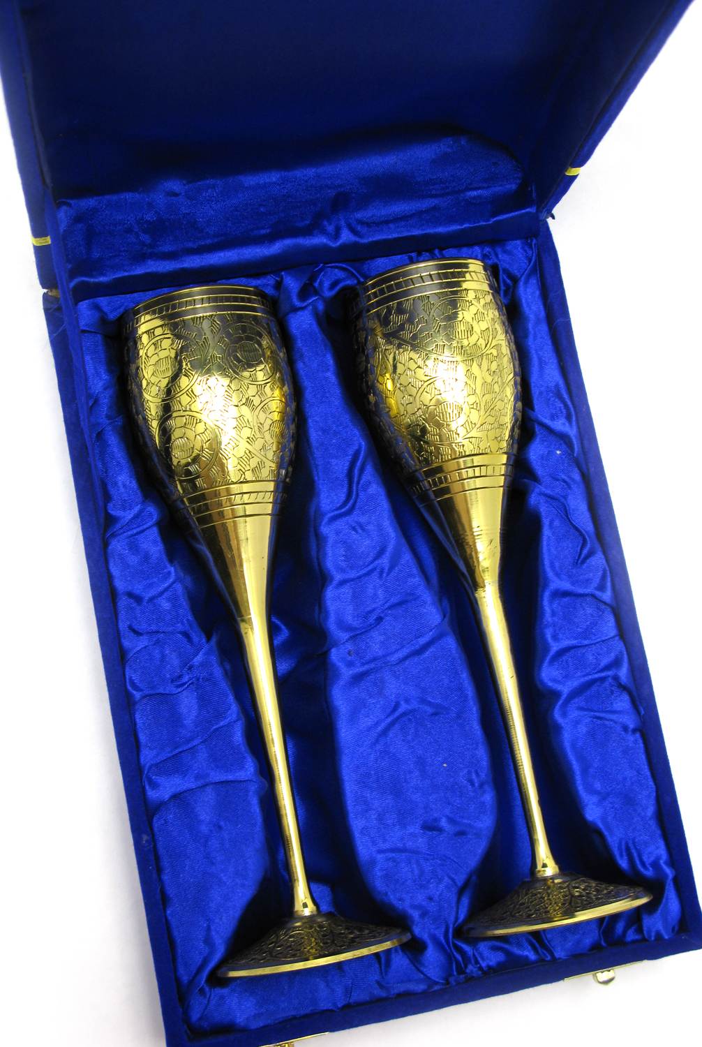 Бокалы бронзовые позолоченные (н-р 2 шт/180мл.)(h-23 см)(26,5х18х9 см) Бокалы бронзовые позолоченные (н-р 2 шт)(h-23 см)(26,5х18х9 см(Goblet 9"Set -2ps GOLD) код 28364