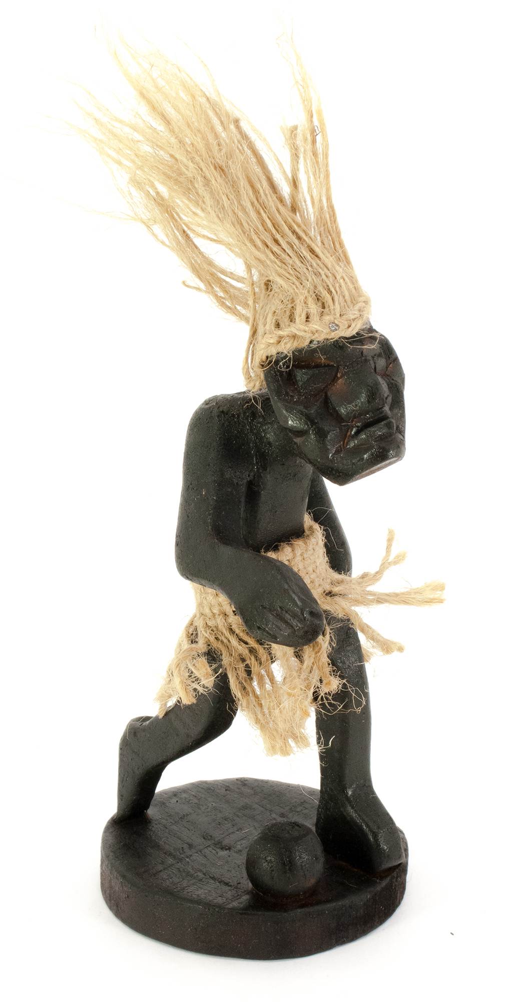 Папуас Футболист дерево (16,5х8,5х8 см) Папуас 'Футболист' дерево (16,5х8,5х8 см)