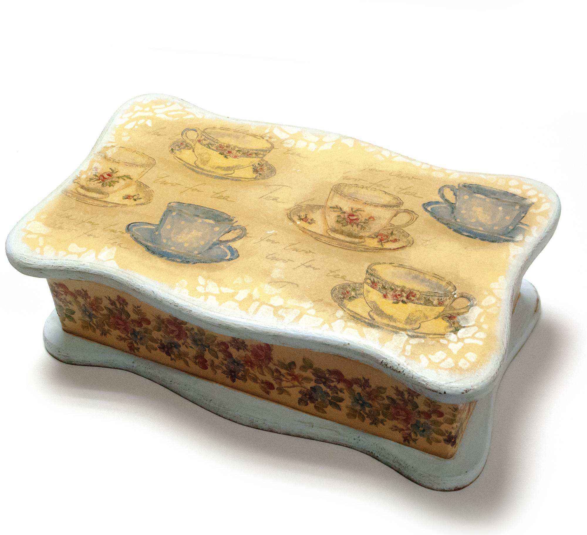 Шкатулка для чайных пакетов Чашки (26.5х15.5х9.5) ольха, липа, массива дерева Шкатулка для чайных пакетов Чашки (26.5х15.5х9.5) ольха, липа, массива дерева