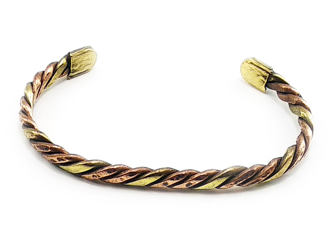 Браслет витой с медью и магнитами (7 металлов)(18х0,5 см) Браслет витой с медью и магнитами (7 металлов)(18х0,5 см)