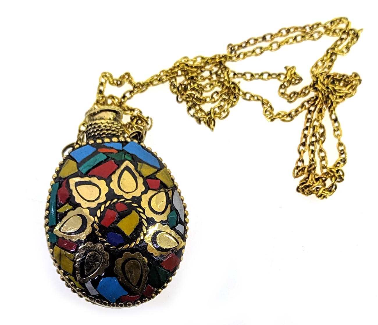 Аромакулон овальный бронзовый инкрустирован камнями (5,5х4,5х2 см) Аромакулон овальный бронзовый инкрустирован камнями (5,5х4,5х2 см)