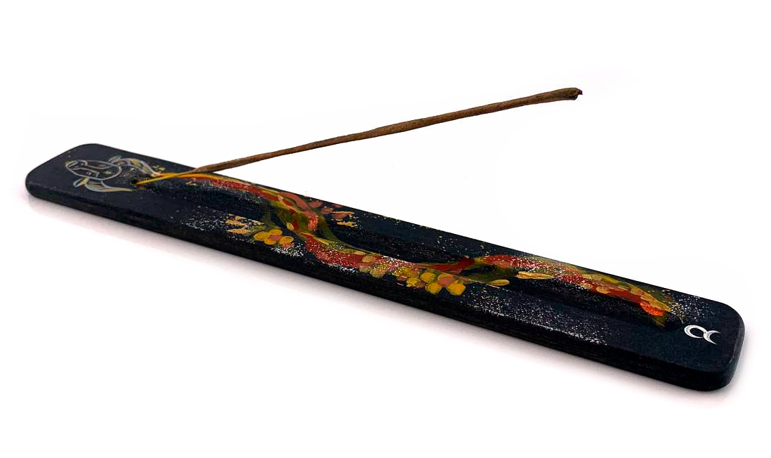 Подставка под благовония Зодиак-Телец (260х40х7 мм), расписано вручную, массив дерева. Подставка под благовония Зодиак-Телец (260х40х7 мм), расписано вручную, массив дерева.