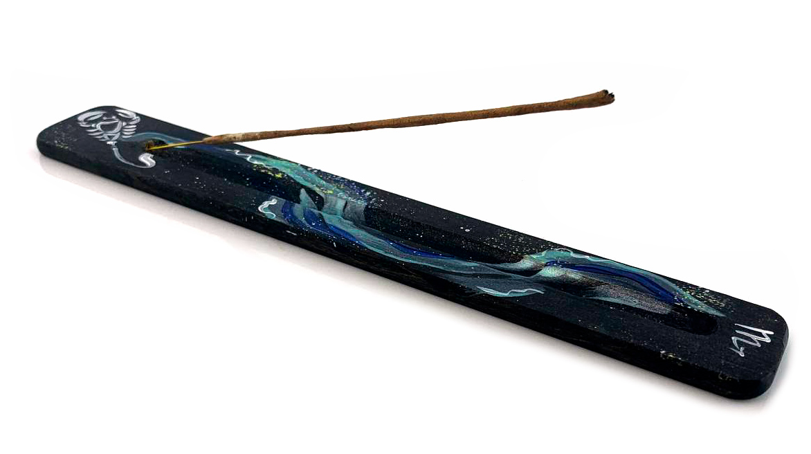 Подставка под благовония Зодиак-Скорпион (260х40х7 мм), расписано вручную, массив дерева. Подставка под благовония Зодиак-Скорпион (260х40х7 мм), расписано вручную, массив дерева.