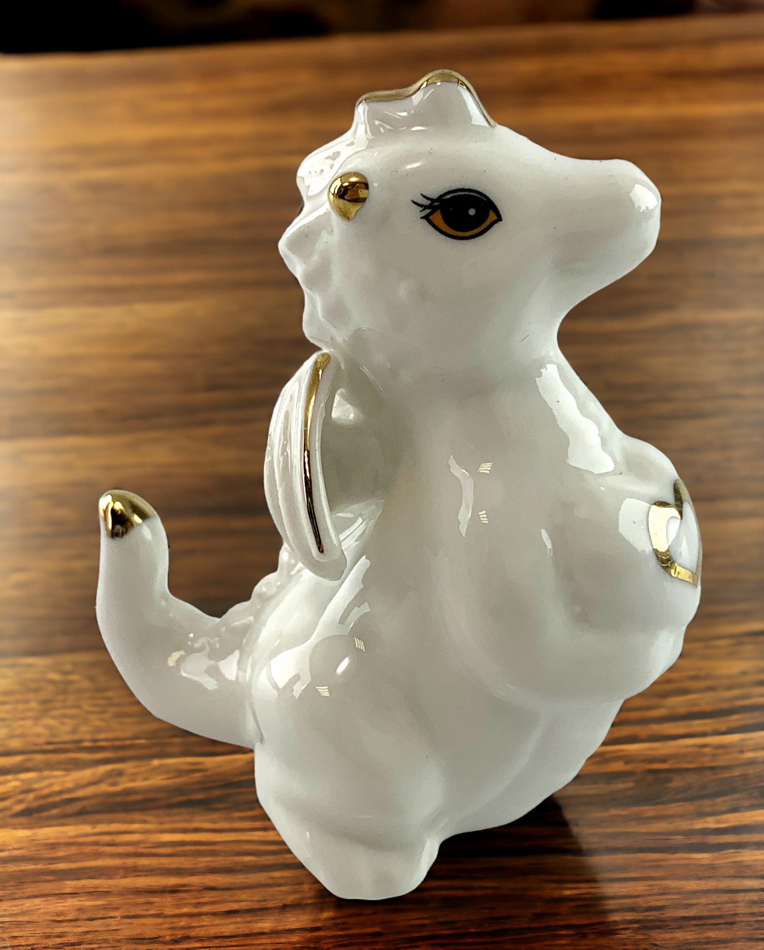 Дракон фарфор ( 8,9х 7,8х 5 см) Дракон фарфор ( 8,9х 7,8х 5 см)