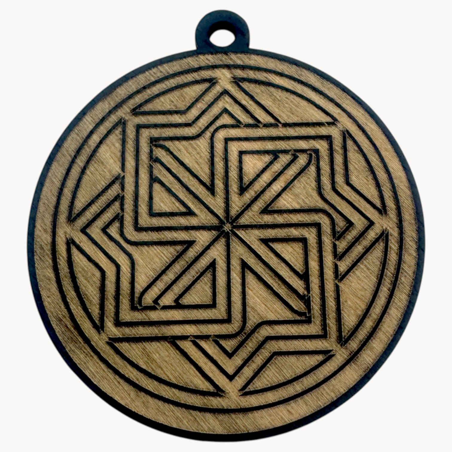 Оберег Молвинец,темный (d-9 см) дерево Оберег Молвинец,темный (d-9 см) дерево