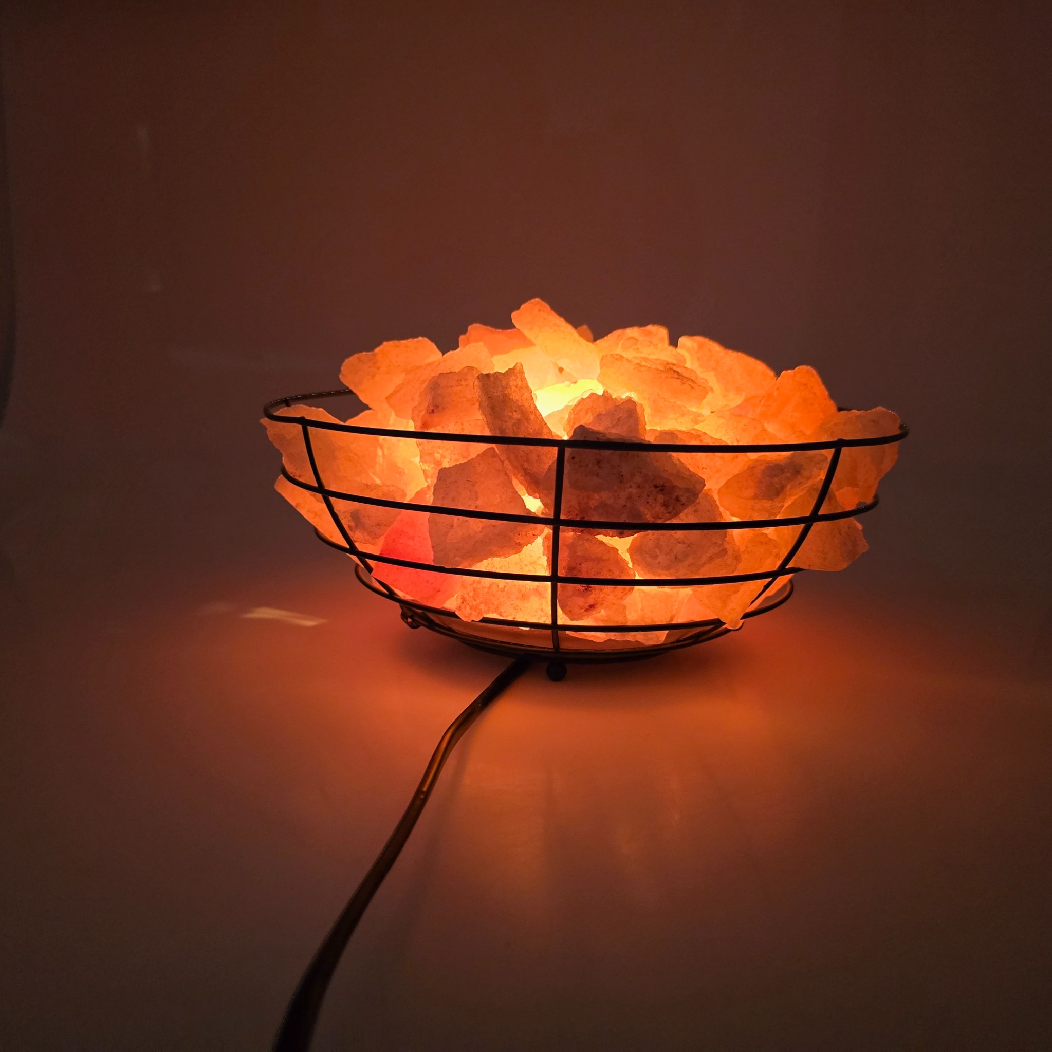 Соляная лампа из гималайской соли, Чаша огня (проволочная чаша) (26x12см). Соляная лампа из гималайской соли, Чаша огня (проволочная чаша) (26x12см).