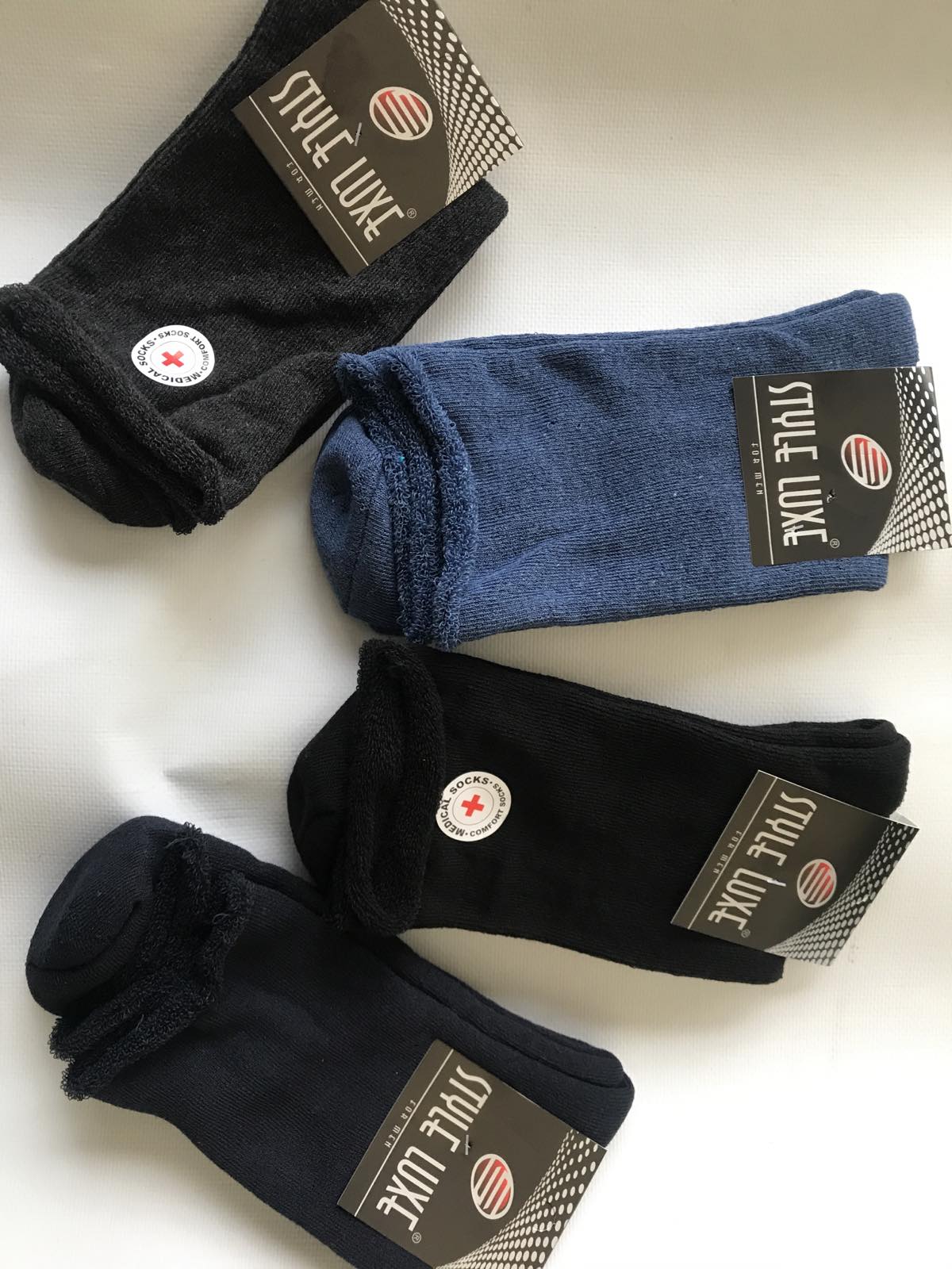 Носки STYLE LUXE ликра хлопок махра мужская диабет ( без резинки ). Размеры: 42-45. Цвет : ассорти Носки STYLE LUXE ликра хлопок махра мужская диабет ( без резинки ). Размеры: 42-45. Цвет : ассорти