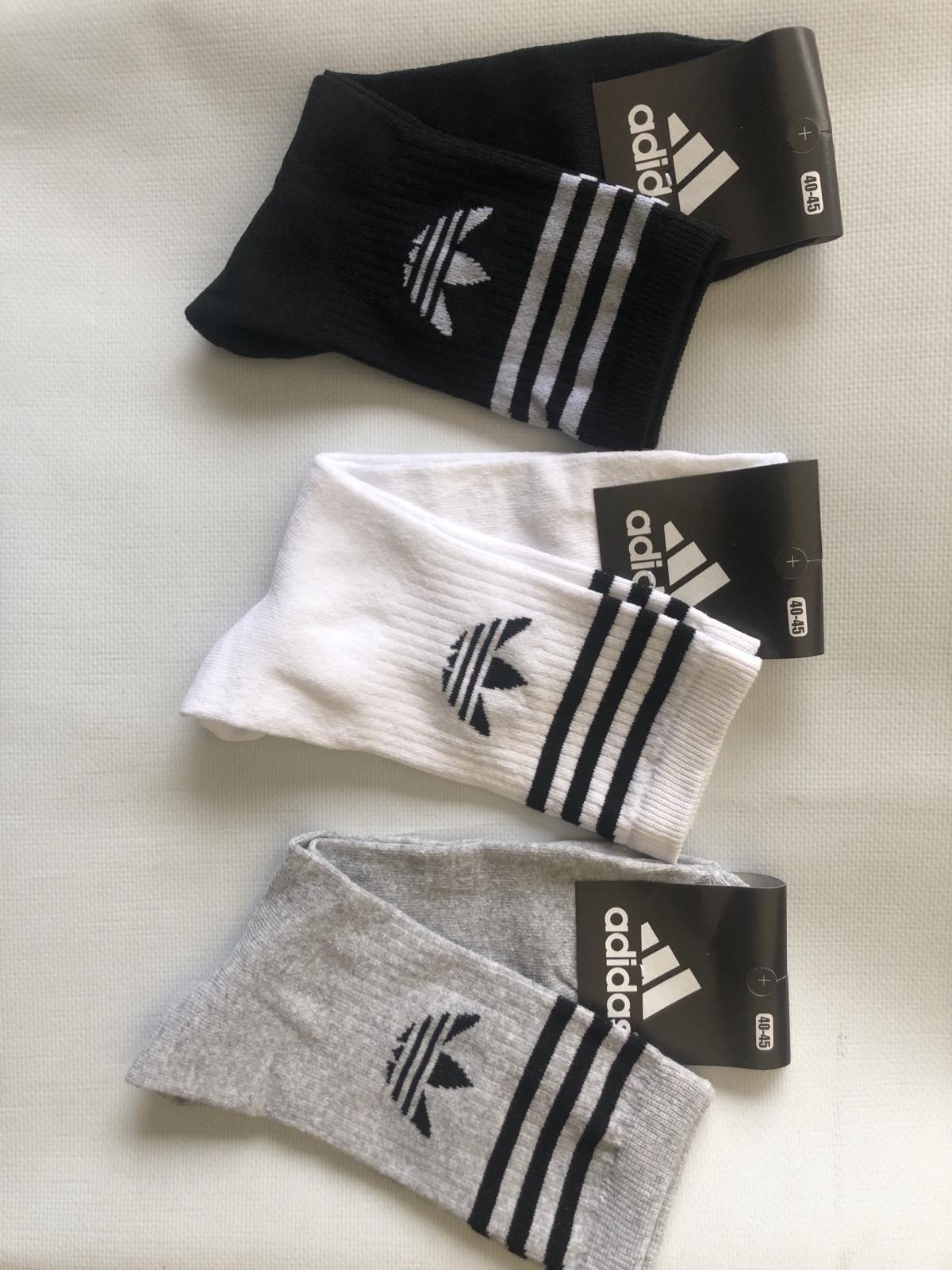 Носки ADIDAS ликра мужская 40-45 высокая резинка . Цвет : ассорти Носки ADIDAS ликра мужская 40-45 высокая резинка . Цвет : ассорти