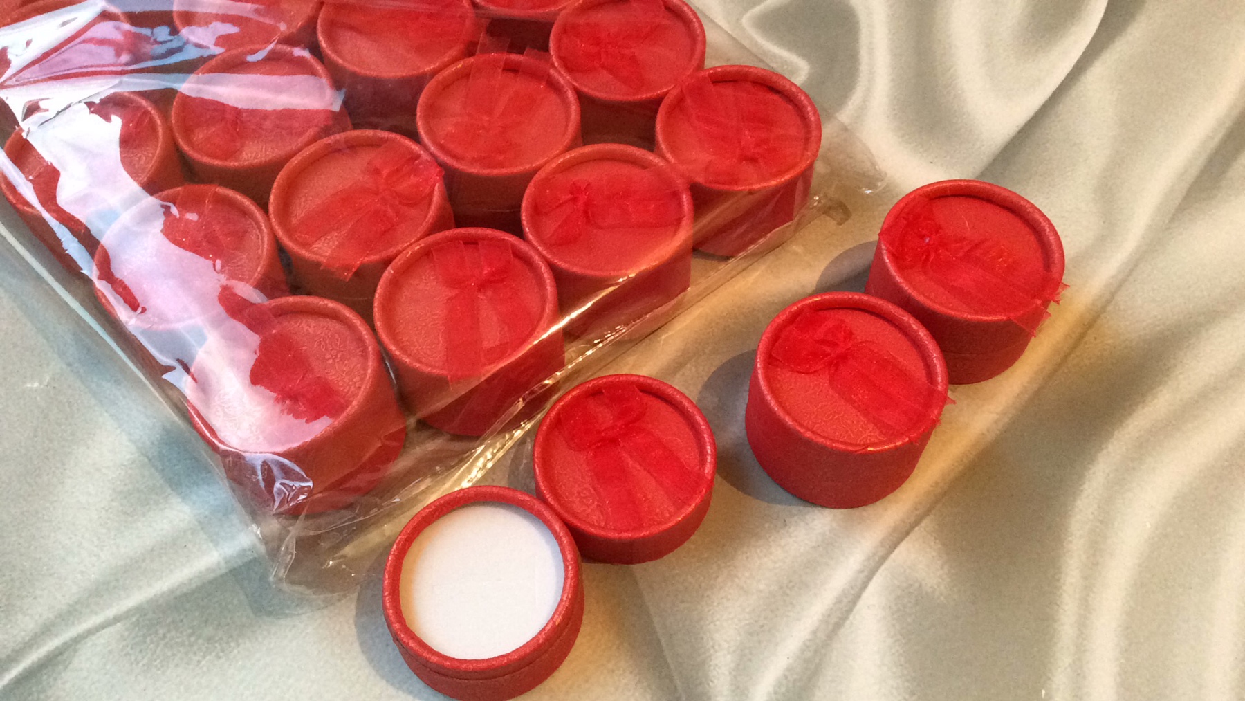 Подарочные коробочки, диаметр 5 см Подарочные коробочки, диаметр 5 см