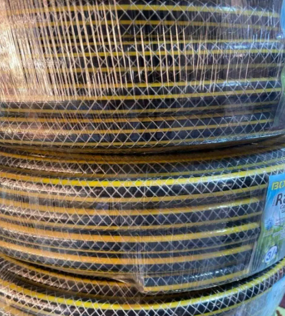 Шланг БОРИК ТРЁХСЛОЙНЫЙ АРМИРОВАННЫЙ текстильной нитью силиконовый 3/4 30м Шланг БОРИК ТРЁХСЛОЙНЫЙ АРМИРОВАННЫЙ текстильной нитью силиконовый 3/4 30м