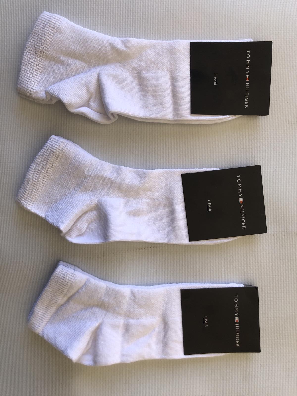 Носки TOMMY HILFIGER ликра хлопок полусредние сетка 36-40. Цвет : белый . Производство Турция Носки TOMMY HILFIGER ликра хлопок полусредние сетка 36-40. Цвет : белый . Производство Турция