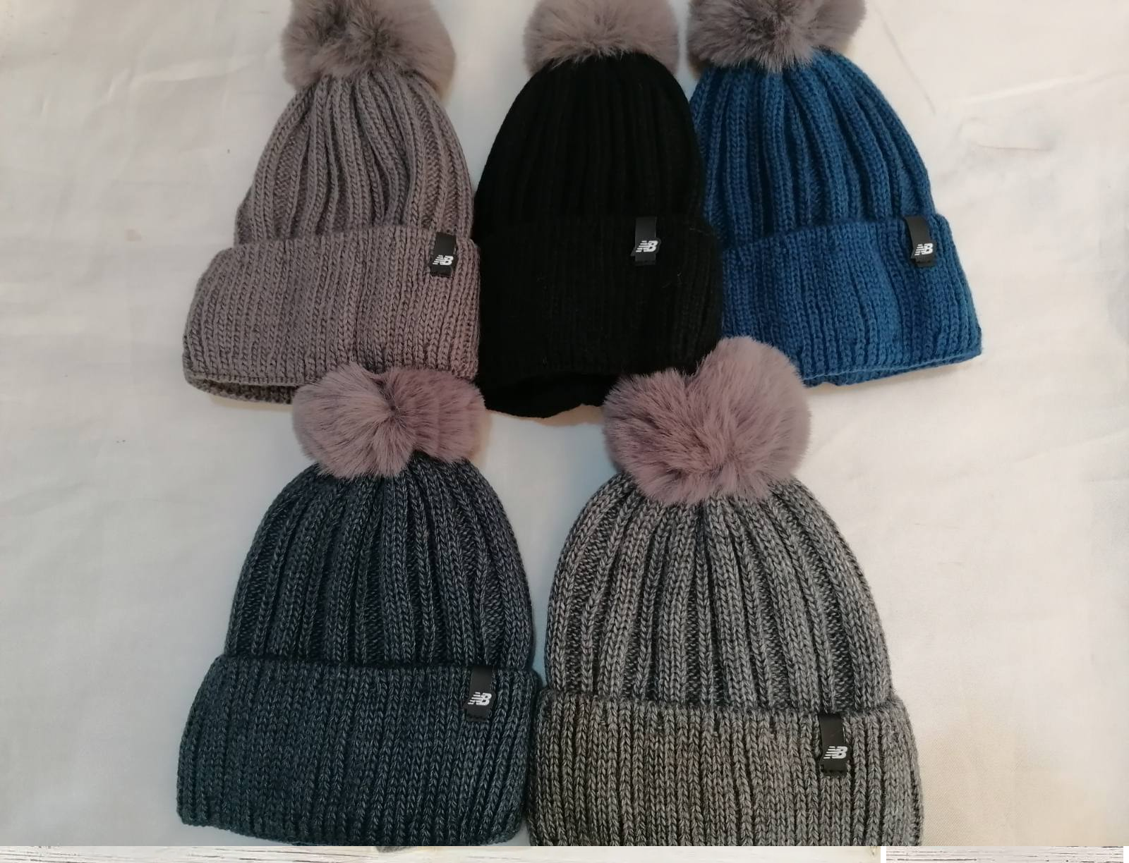 Детские шапки на флисе. Размеры 50-52 см. микс Детские шапки на флисе. Размеры 50-52 см. микс