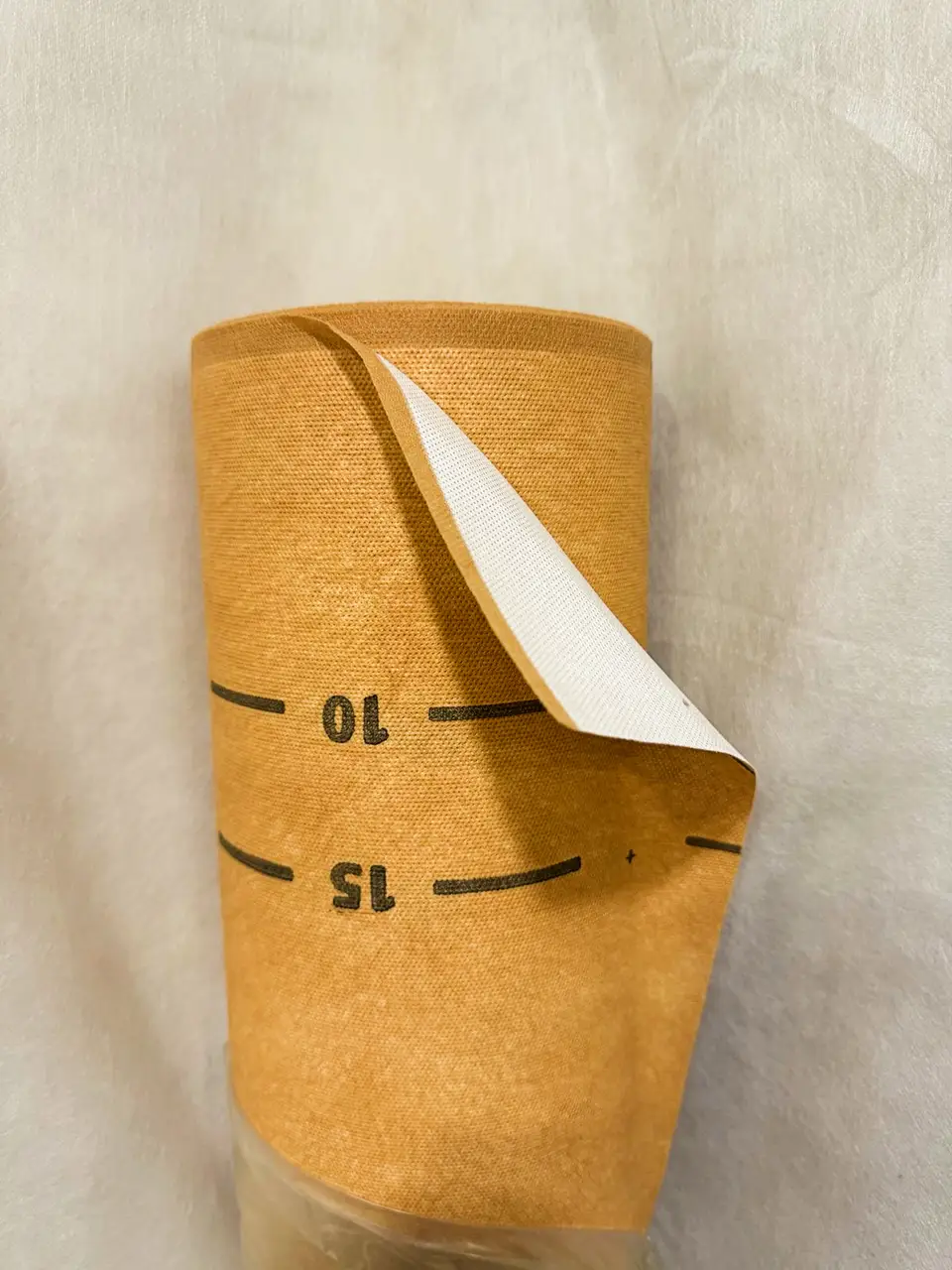 Гидроизоляционная супедиффузионная подкровельная мембрана 125 г/м.кв. "Extreme".Бежевая Гидроизоляционная супедиффузионная подкровельная мембрана 125 г/м.кв. "Extreme".Бежевая