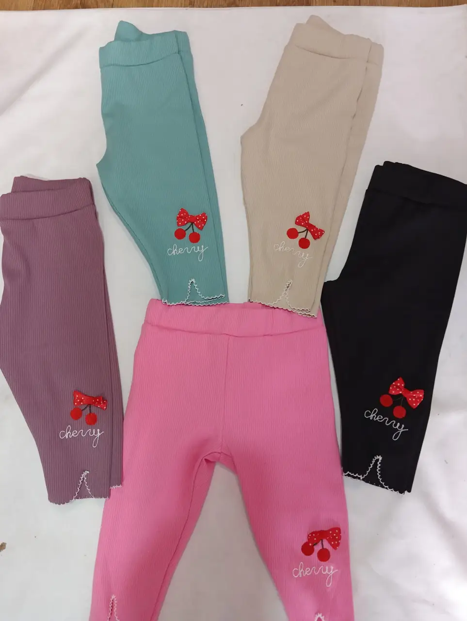 Бриджі в рубчик для дівчаток р.98/128; Туреччина 0295 (6шт. одного кольору) Бриджі в рубчик для дівчаток р.98/128; Туреччина 0295 (6шт. одного кольору)