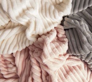 Плед-покрывало Шарпей (200х230), бамбуковое волокно Плед-покрывало Шарпей (200х230), бамбуковое волокно