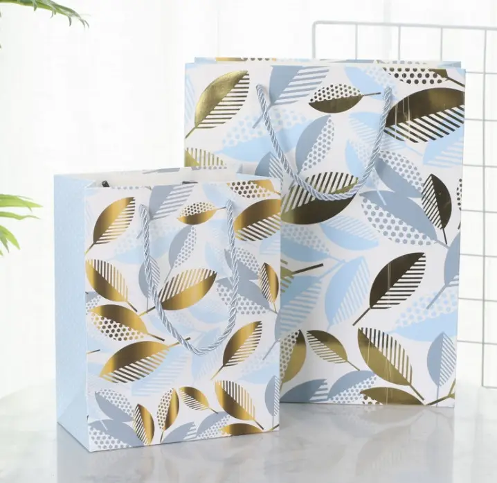 Пакет большой вертикальный "Листья голубые + золото" 26х32 см Пакет большой вертикальный "Листья голубые + золото" 26х32 см