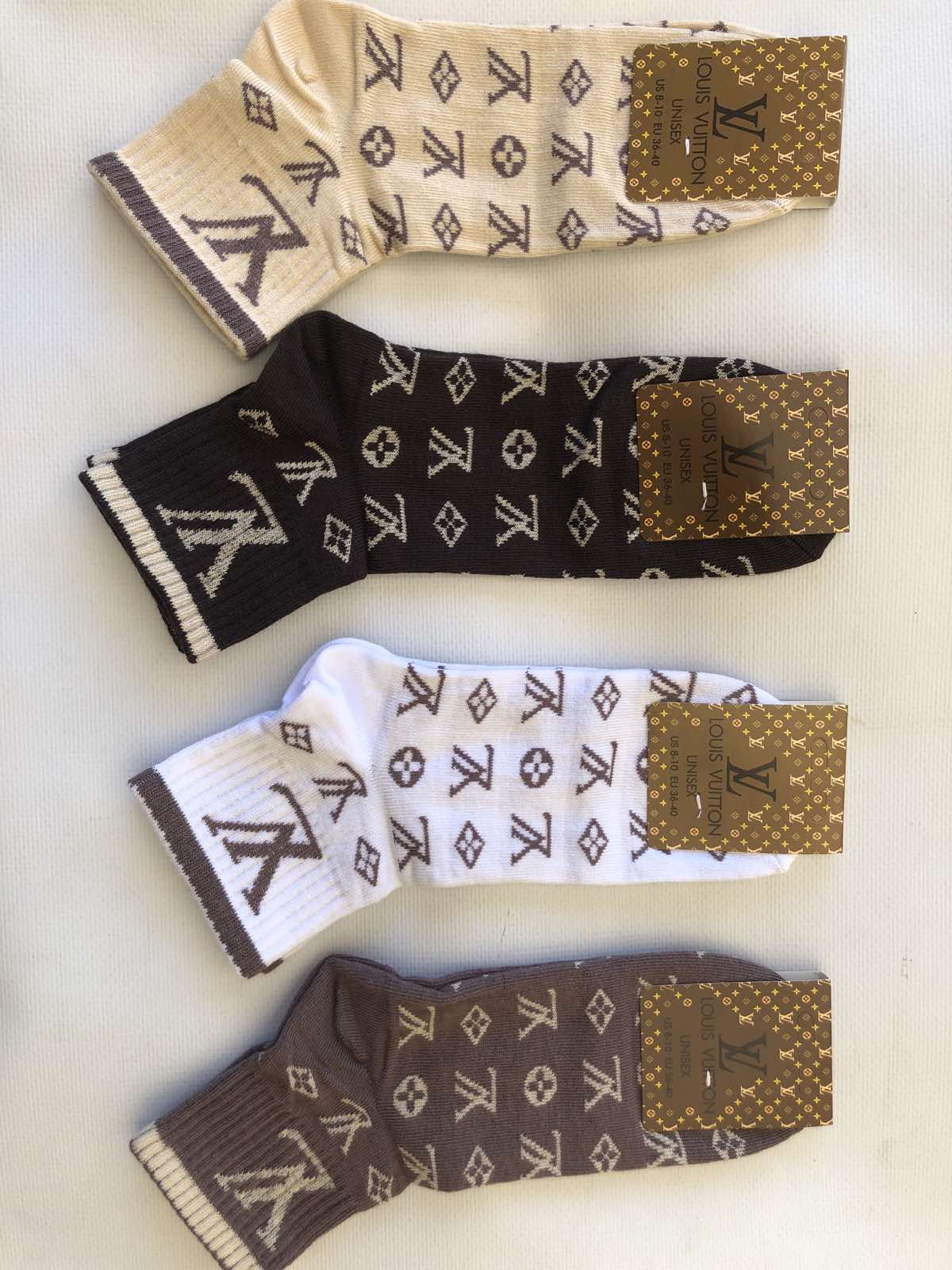 Носки LOUIS VITTON ликра хлопок средние 36-40 . Цвет : ассорти. Производство Турция Носки LOUIS VITTON ликра хлопок средние 36-40 . Цвет : ассорти. Производство Турция