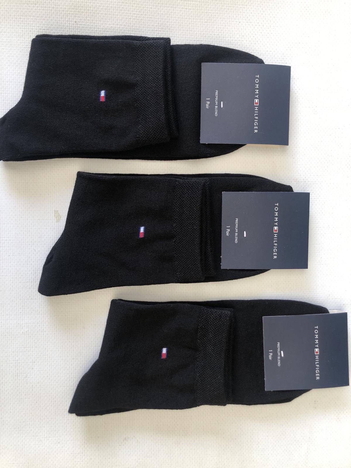 Носки TOMMY Hilfiger ликра хлопок средние 39-42. Цвет: черные. Производитель: Турция Носки TOMMY Hilfiger ликра хлопок средние 39-42. Цвет: черные. Производитель: Турция