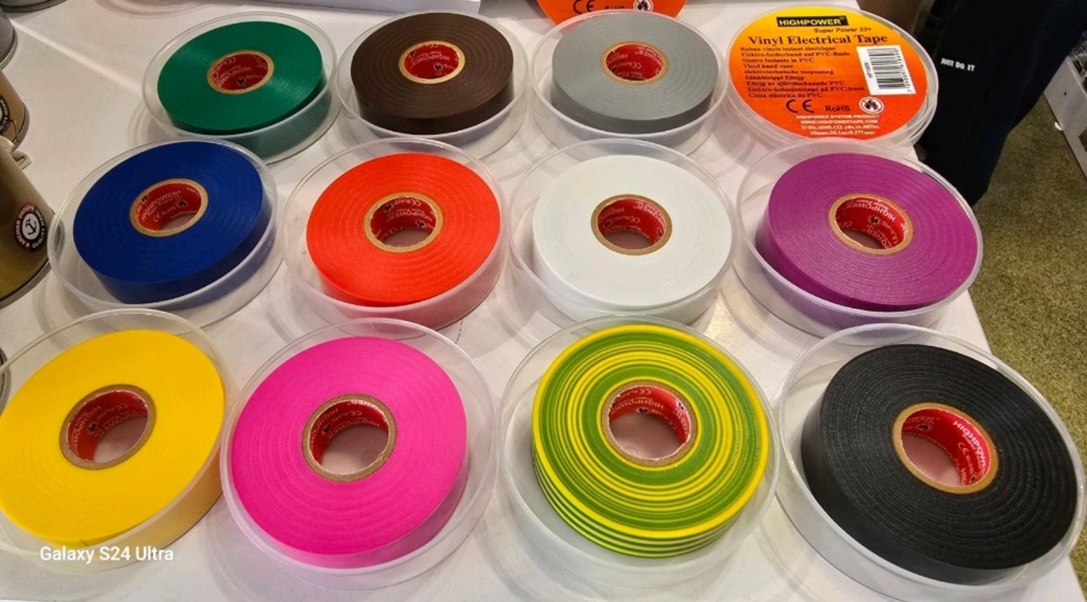 Изоляция высокого качества, высокого напряжения термостойкая 20м. 11 цветов Изоляция высокого качества, высокого напряжения термостойкая 20м. 11 цветов