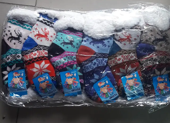 Носки подростковые вязаные с тормозами, внутри мех, размер 31-35;27-31 Носки подростковые вязаные с тормозами, внутри мех, размер 31-35;27-31