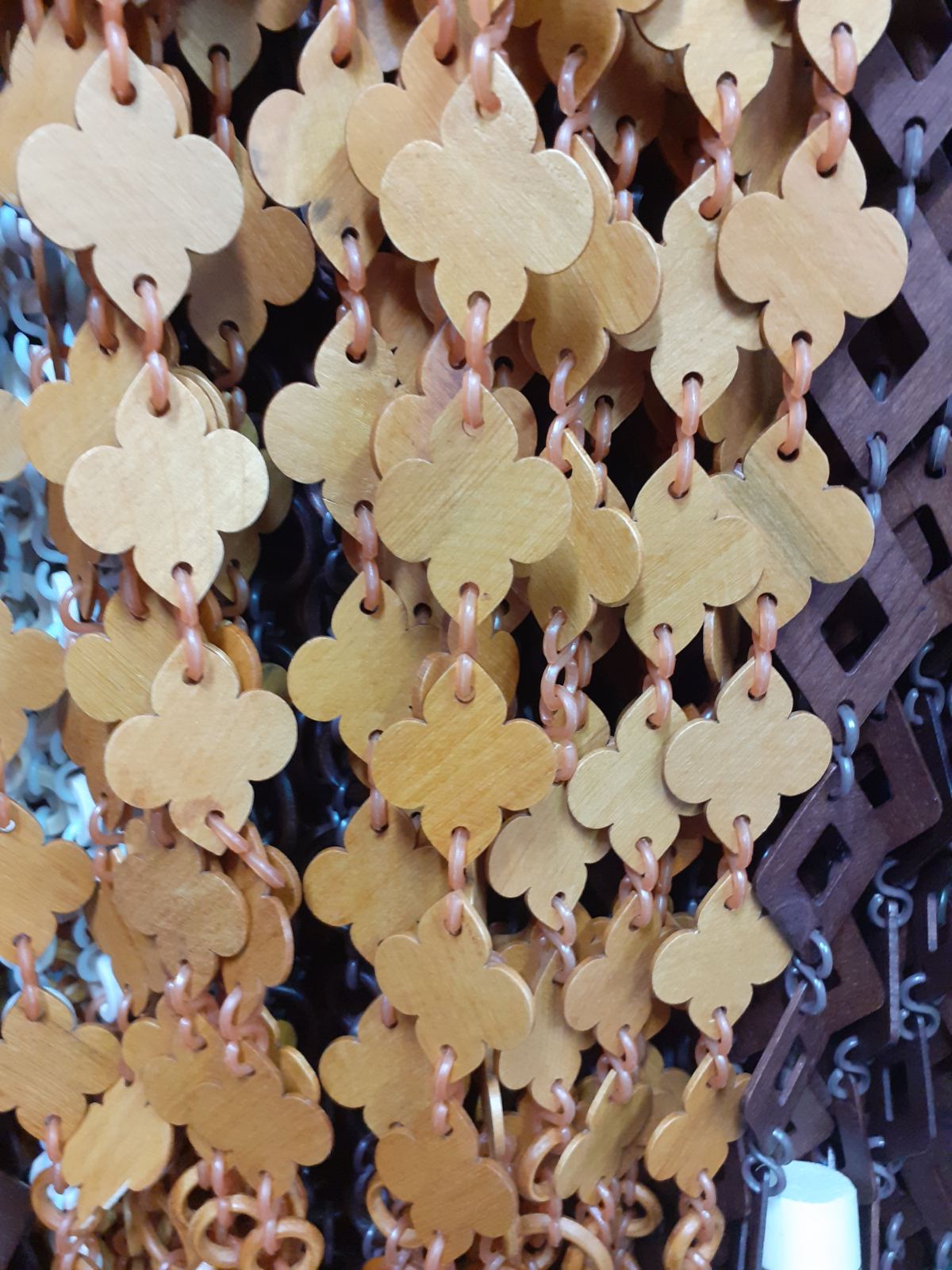 Шторки для дверей Украина, дерево - бук, выстота-2 м., ширина-1м. Шторки для дверей Украина, дерево - бук, выстота-2 м., ширина-1м.