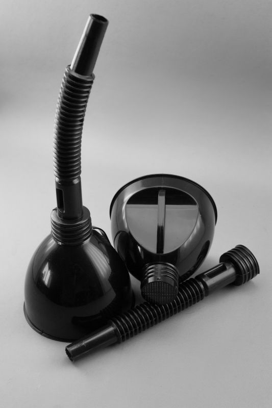 Лейка для бензина Ø 130 мм с фильтром, (Горизонт) Лейка для бензина Ø 130 мм с фильтром, (Горизонт)