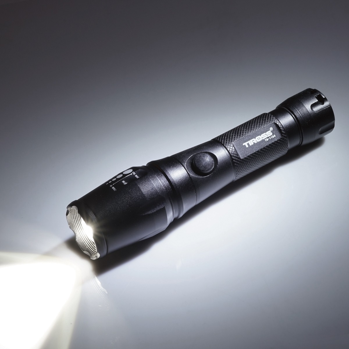 Многофункциональный аккумуляторный фонарь 10 Вт Многофункциональный аккумуляторный фонарь 10 Вт