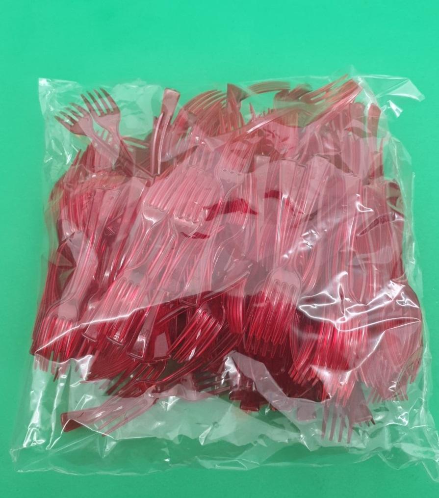 Вилка одноразовая пластиковая для фруктов Юнита Красная (250 шт) Вилка одноразовая пластиковая для фруктов Юнита Красная (250 шт)