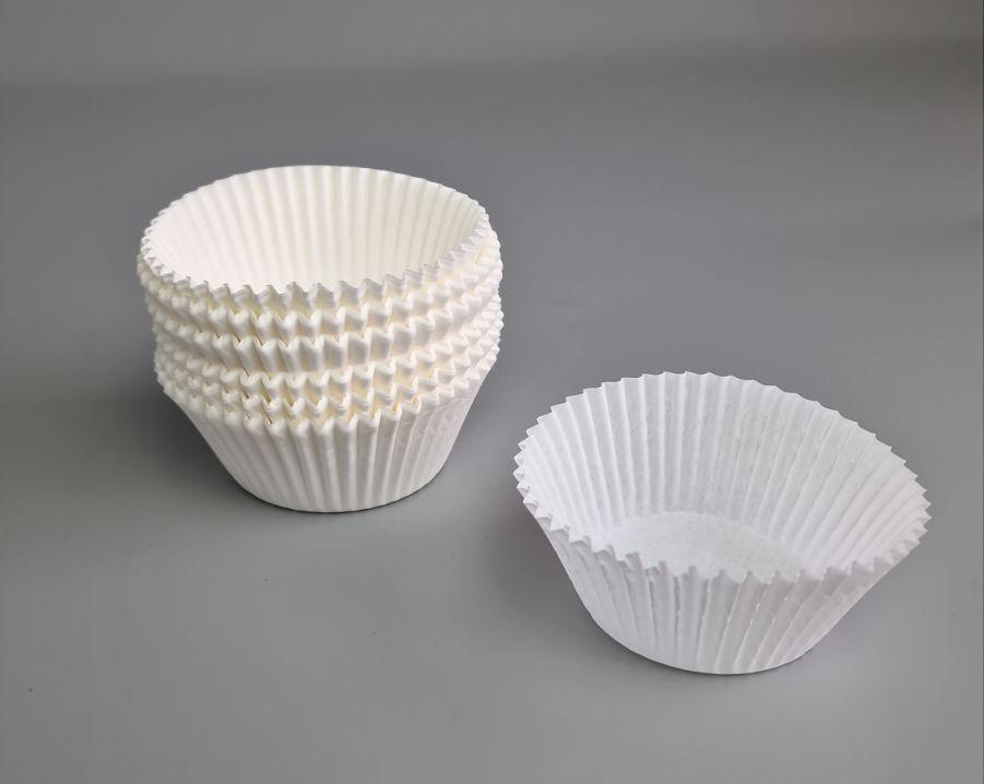 Тартолетка для кексов 125А круглая белая D55 H35 (100шт) (1 уп.) Тартолетка для кексов 125А круглая белая D55 H35 (100шт) (1 уп.)