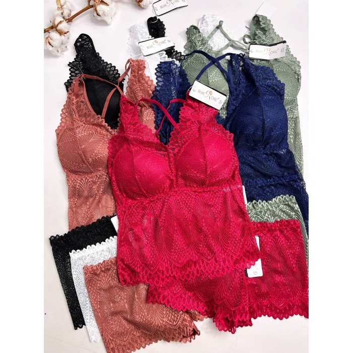 Комплект нижнего белья 668. РАЗМЕРЫ 46 Комплект нижнего белья 668. РАЗМЕРЫ 46