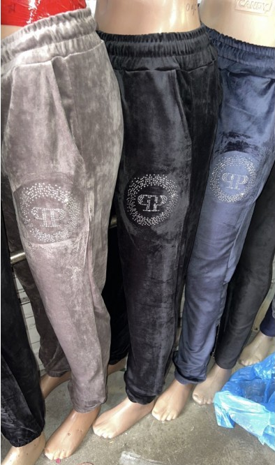 Брюки женские велюровые. Размеры 44-52 Брюки женские велюровые. Размеры 44-52