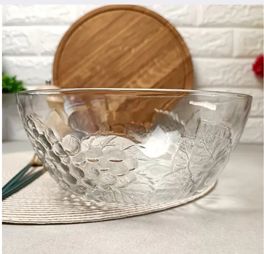 Стеклянный салатник(23см) Пикник в подарочной упаковке Стеклянный салатник(23см) Пикник в подарочной упаковке