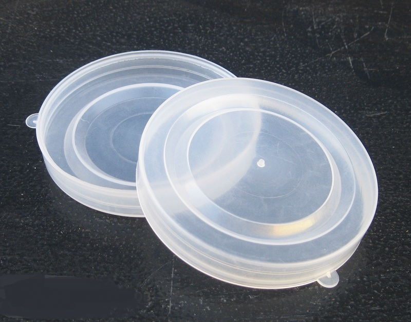 Крышка полиэтиленовая белая высший сорт для обычных банок Крышка полиэтиленовая белая высший сорт для обычных банок