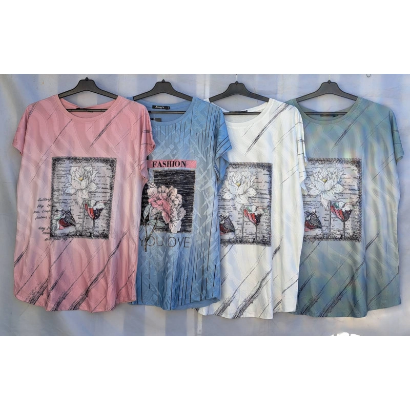 Футболки жіночі батал. Розмір універсальний (54-60).Тканина трикотаж, різного кольору. Футболки жіночі батал. Розмір універсальний (54-60).Тканина трикотаж, різного кольору.