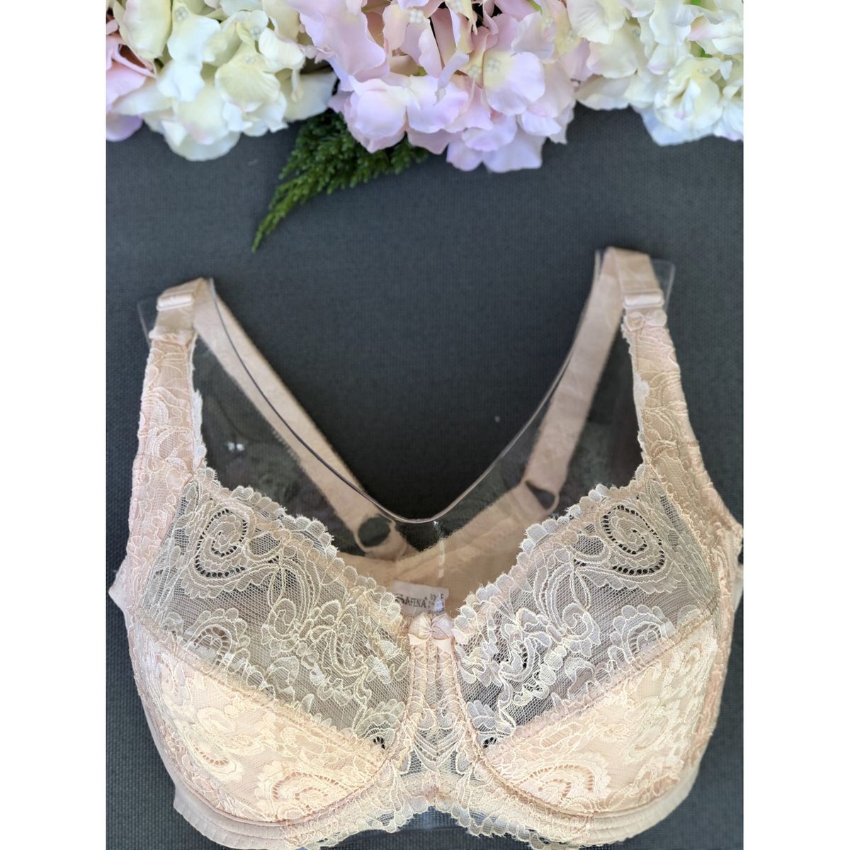 Бюстгальтер без поролона F 17048 Бюстгальтер без поролона F 17048