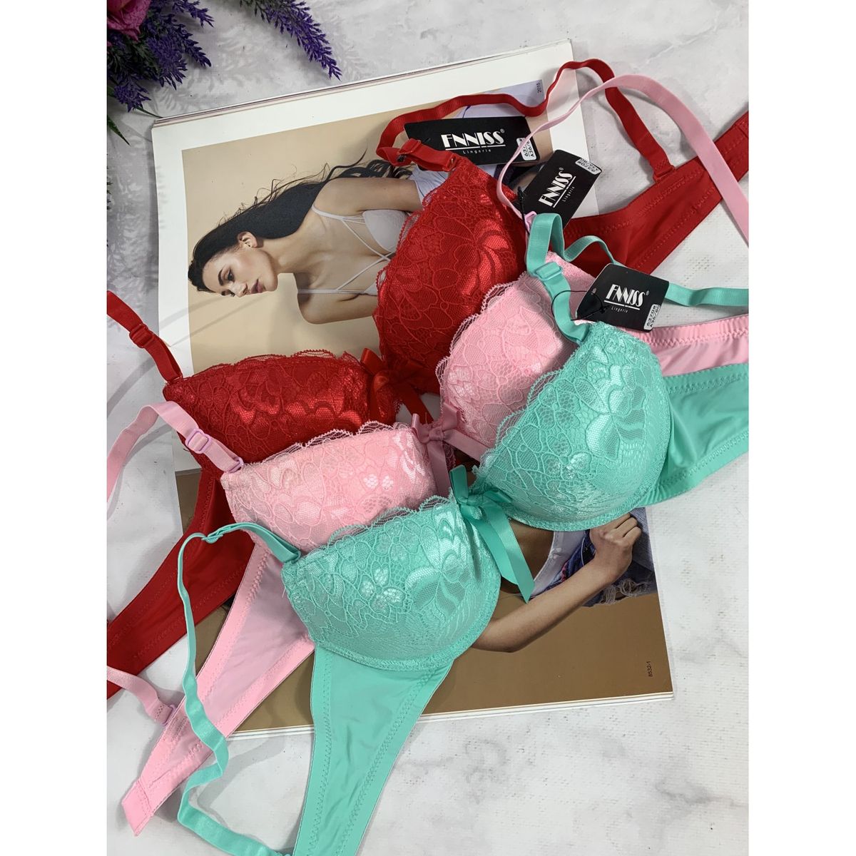 Бюстгальтер на поролоне А 6370 Бюстгальтер на поролоне А 6370