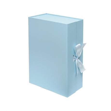 Подарункова коробка 33×25×12 см зі стрічкою BLUE HL-210 Подарункова коробка 33×25×12 см зі стрічкою BLUE HL-210