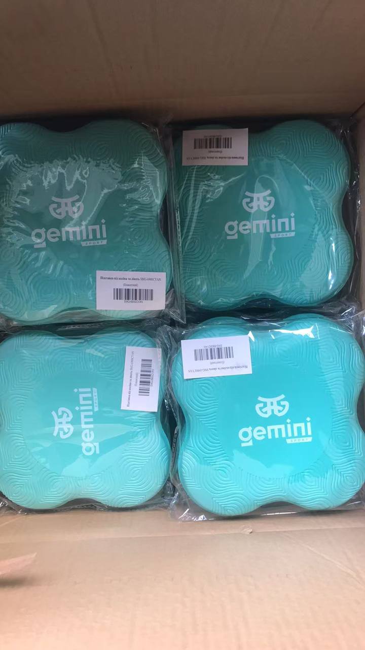 Подставка под колено и локоть для йоги и фитнеса Gemini 2шт Голубой SMG-6900CYAN Подставка под колено и локоть для йоги и фитнеса Gemini 2шт Голубой SMG-6900CYAN