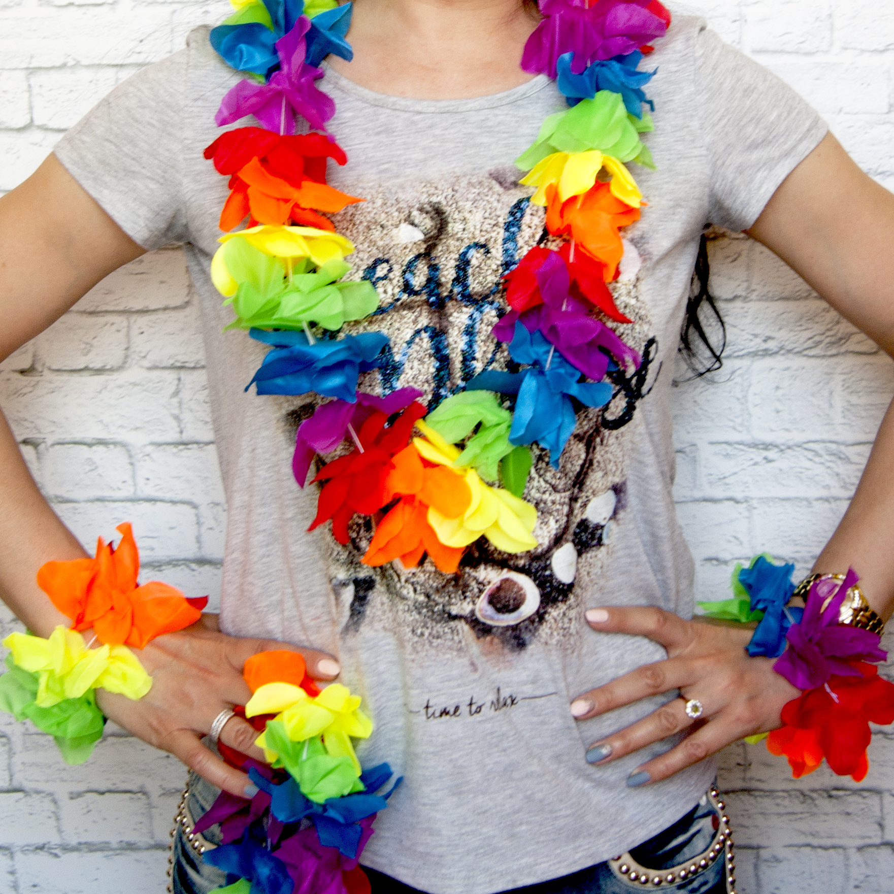 Гавайский набор (леи, браслеты, венок) Гавайский набор (леи, браслеты, венок)