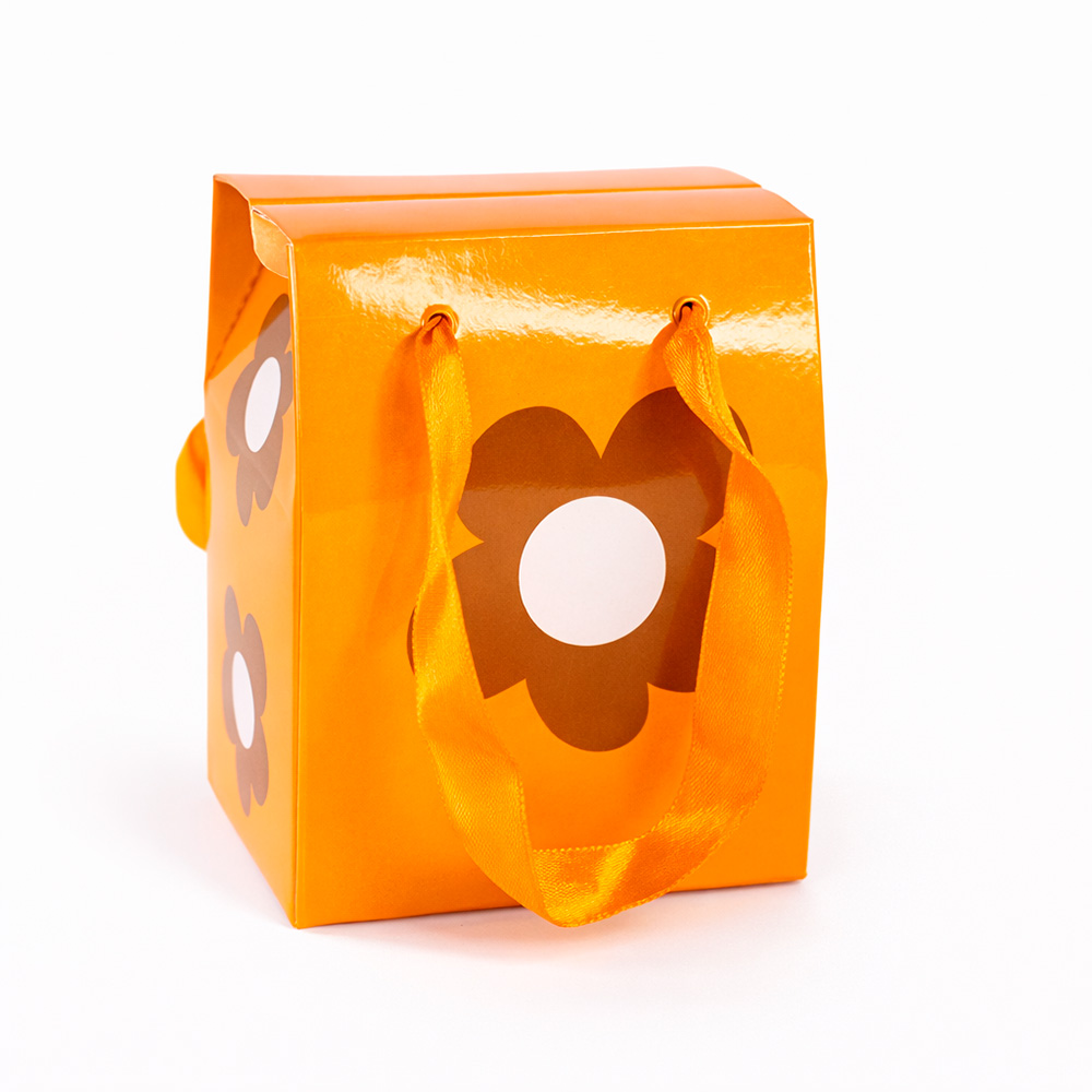 Коробка для подарка складная 11х10х7см (оранжевая) Коробка для подарка складная 11х10х7см (оранжевая)