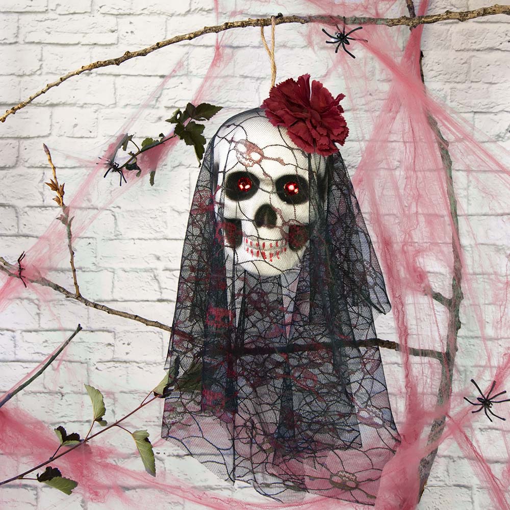 Череп готический Валькирия черный с красным №10049 Череп готический Валькирия черный с красным №10049