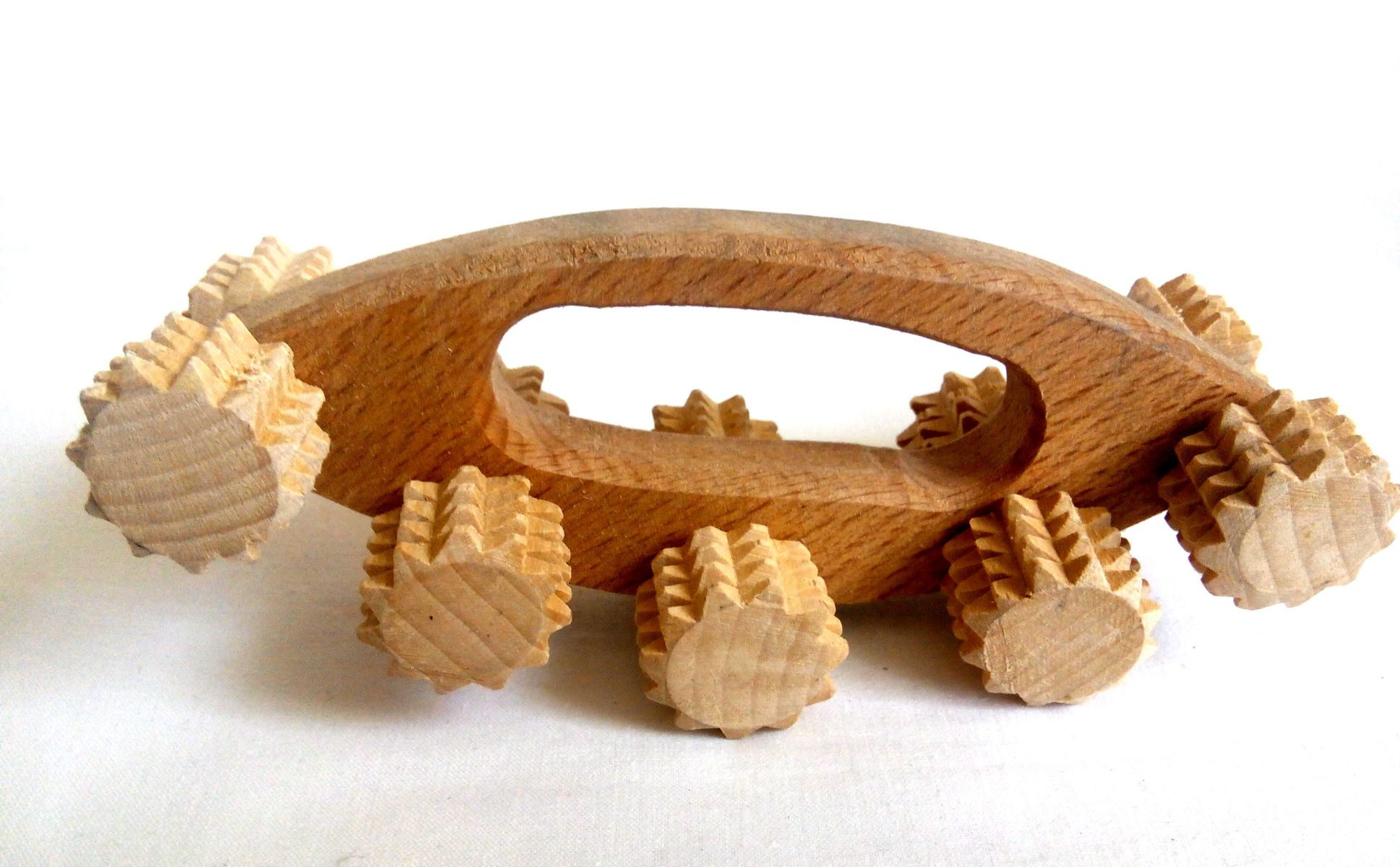 Массажер деревянный трактор, для спины и бедер Массажер деревянный "Качалка" для спины-бедер