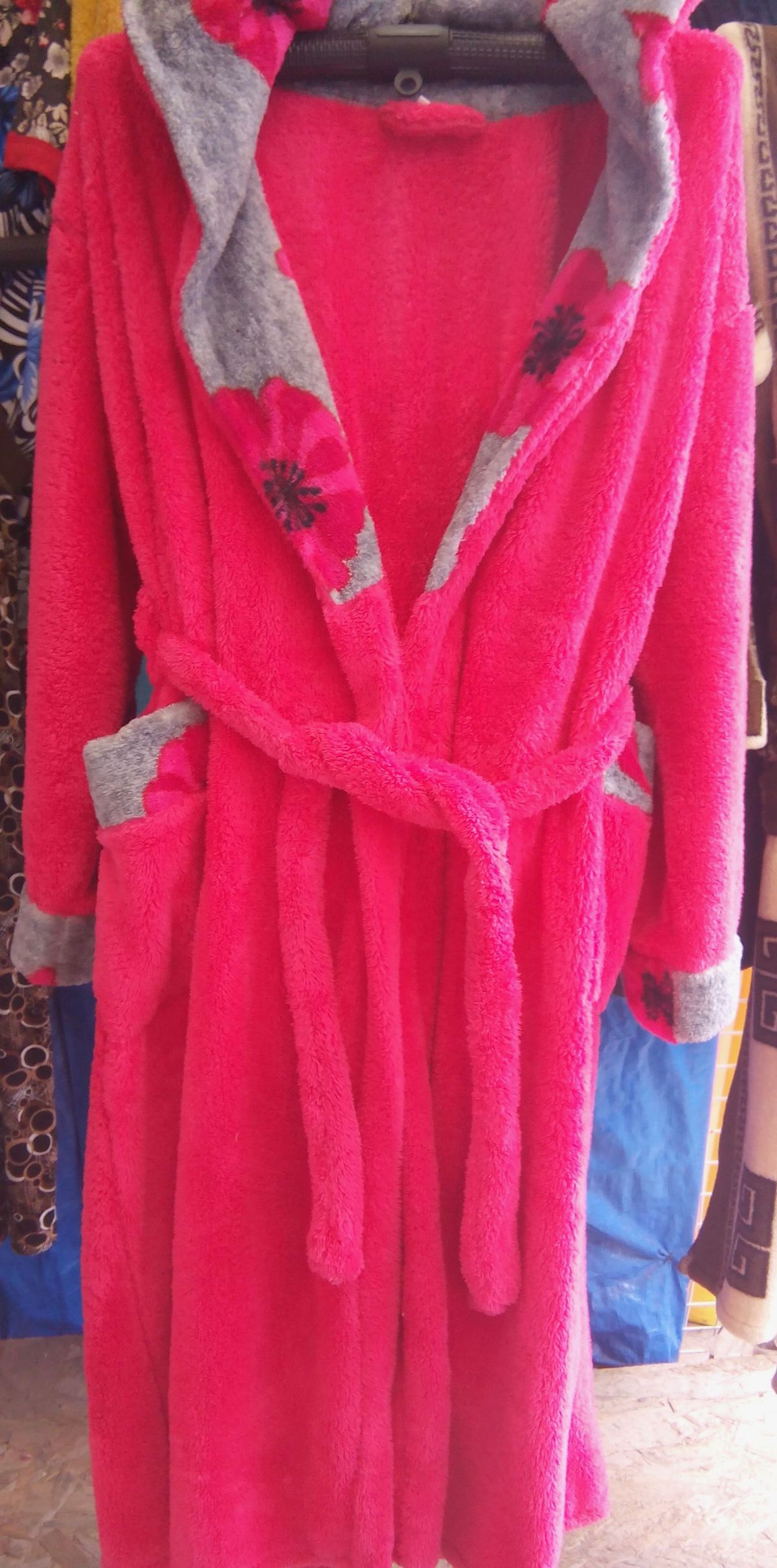 Халат махровый. Размеры 48-62. Халат махровый. Размеры 48-62.