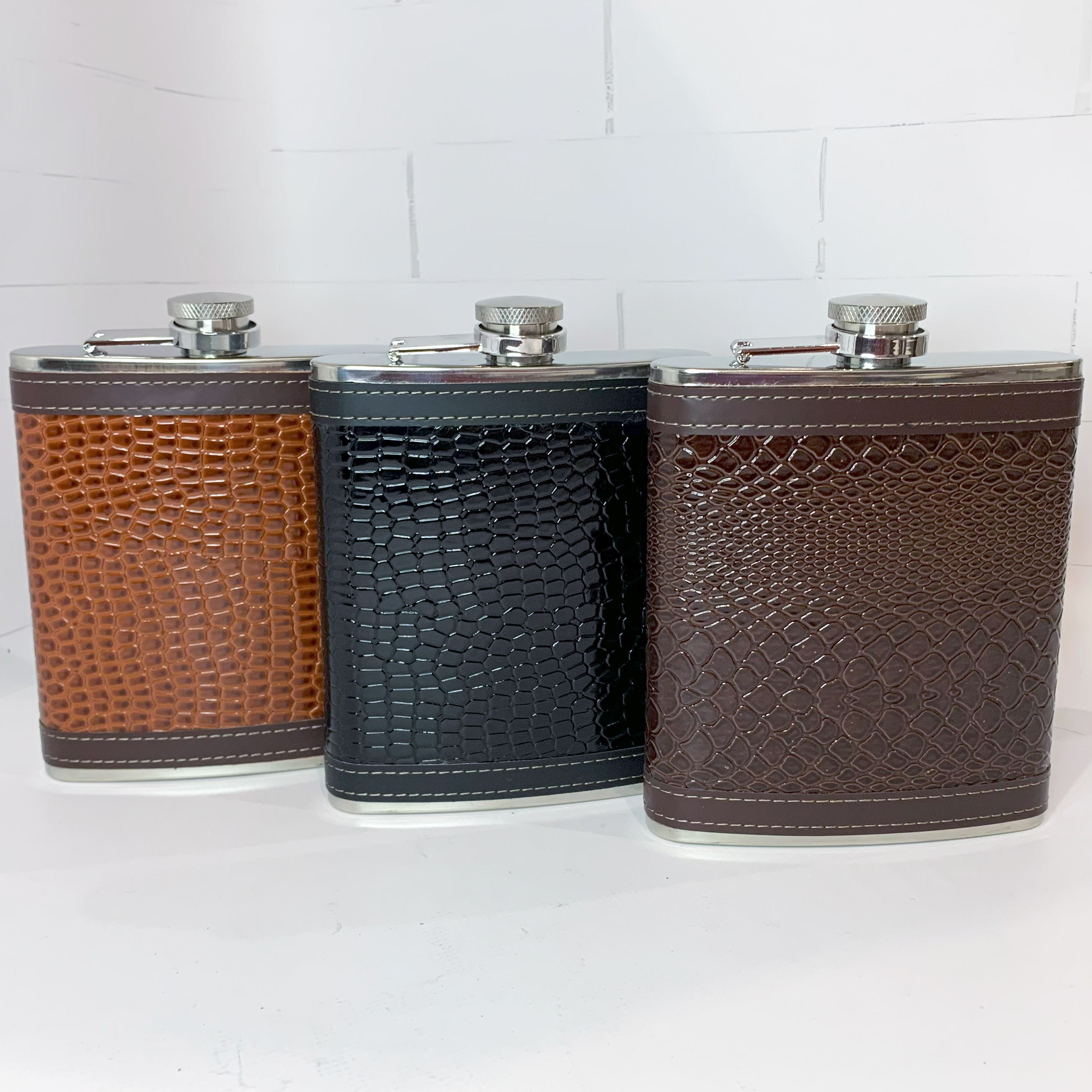 Фляга металлическая под кожу (BP-18, объём 18oz) Фляга металлическая под кожу (BP-18, объём 18oz)