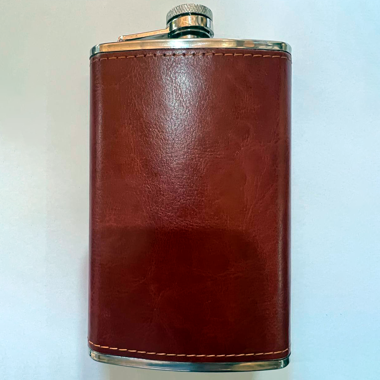 Фляга металлическая с кожаной обтяжкой, 10 унций BP-10 Фляга металлическая с кожаной обтяжкой, 10 унций BP-10