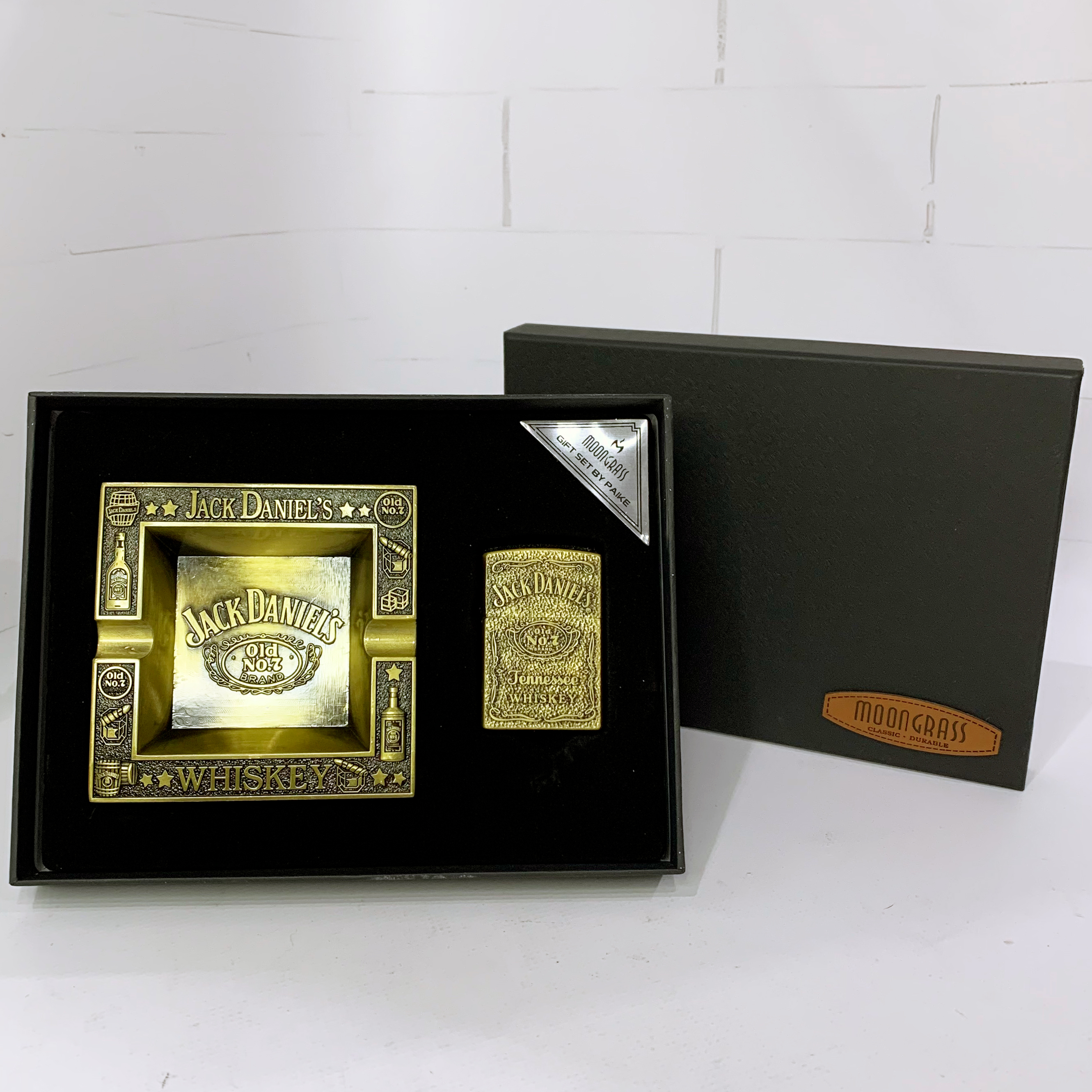 Подарочный набор 2в1 Пепельница и зажигалка Jack Daniels YJ-6437 Подарочный набор 2в1 Пепельница и зажигалка Jack Daniels YJ-6437