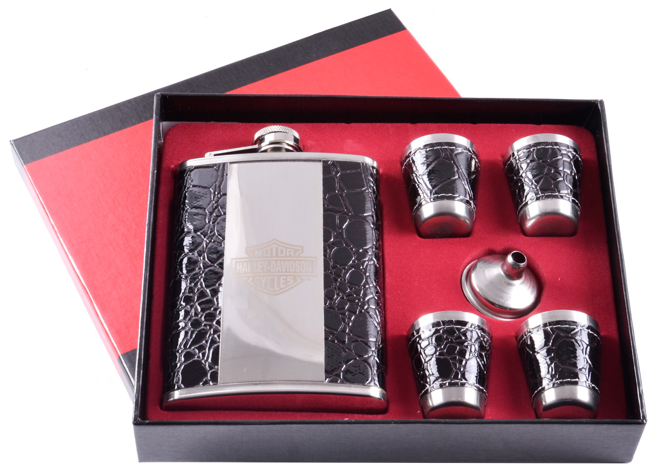 Подарочный набор 6в1 Johnnie Walker Фляга, 4 рюмки, лейка GT-177 Подарочный набор 6в1 Johnnie Walker Фляга, 4 рюмки, лейка GT-177