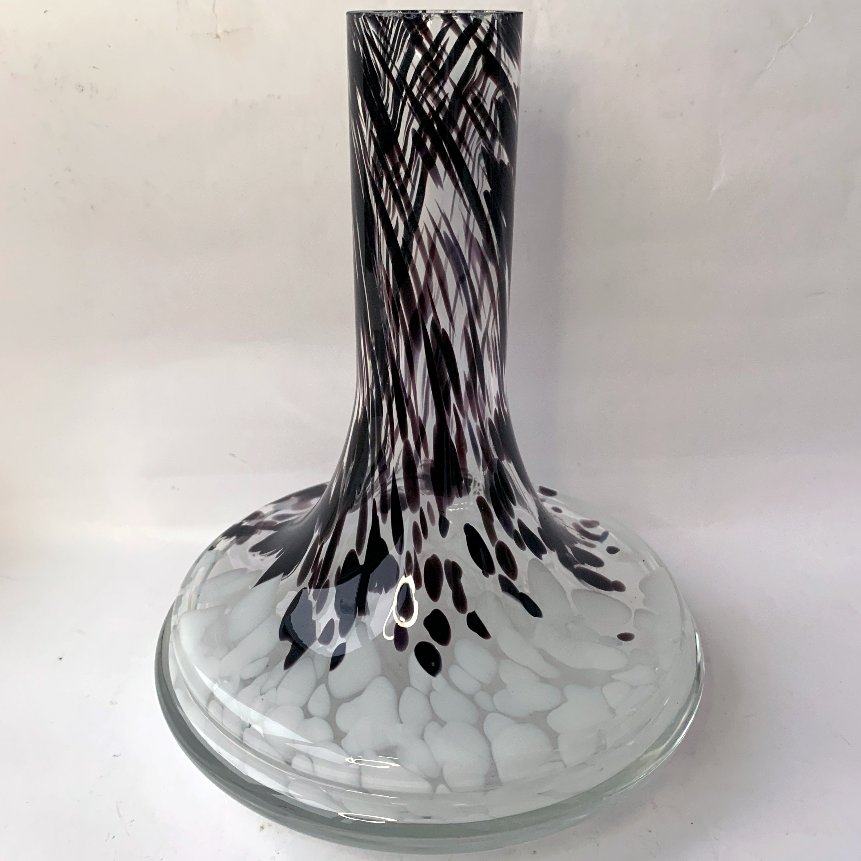 Колба для кальяна с элегантным рисунком AMI 3-1 Колба для кальяна с элегантным рисунком AMI 3-1