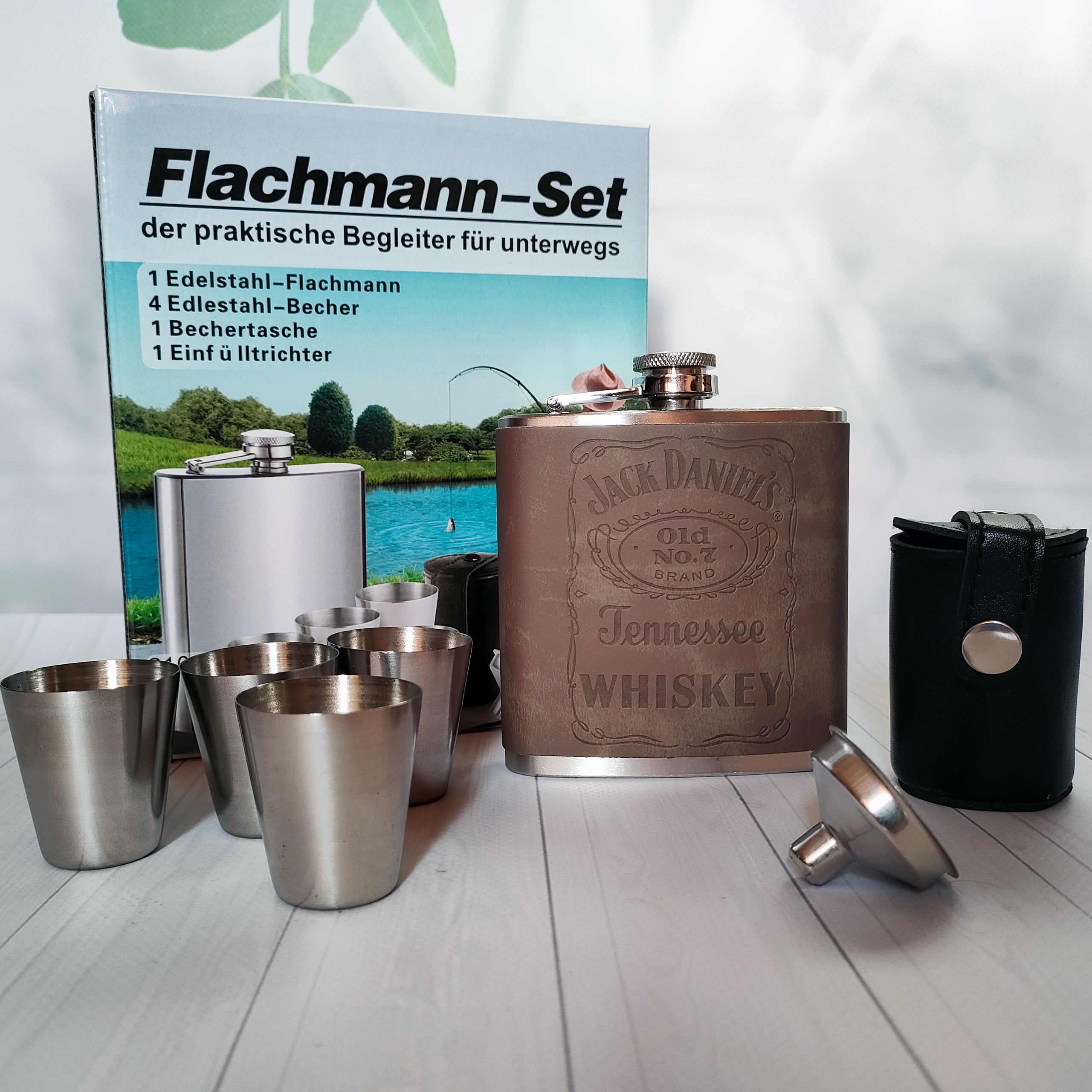 Подарочный набор фляга Jack Daniel’s с рюмками QK-1-6 Подарочный набор фляга Jack Daniel’s с рюмками QK-1-6